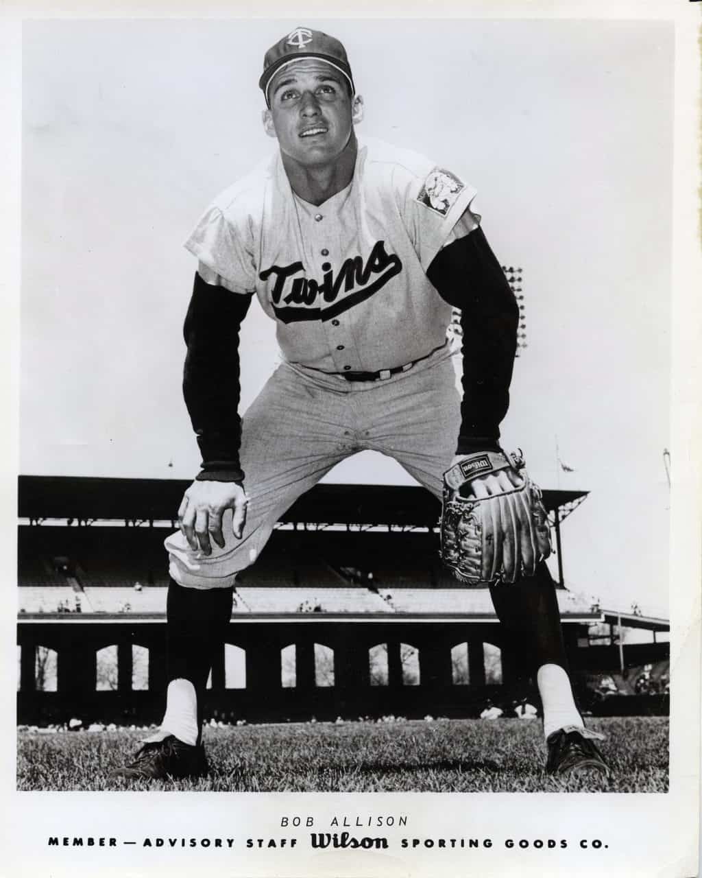 Bob Allison - Minnesota Twins - full length - B/W - AllisonBob.jpg - 8x10