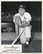 Ken Boyer - St. Louis Cardinals - kneeling - B/W - BoyerKen-1989.jpg - 8x10