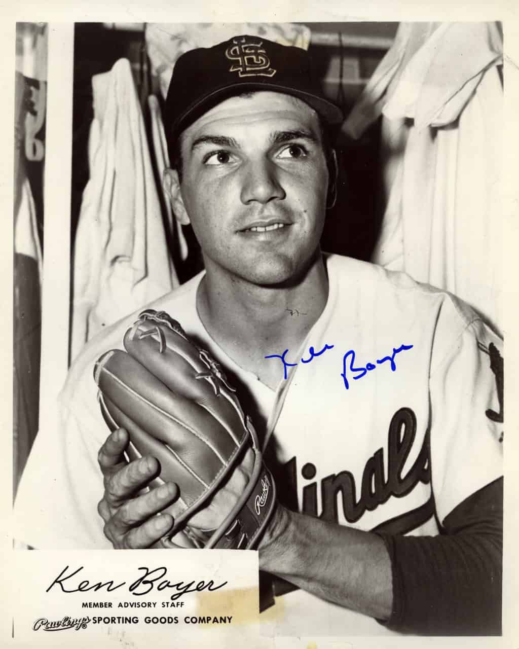 Ken Boyer - St. Louis Cardinals - clubhouse - B/W - BoyerKen-4992.jpg - 8x10