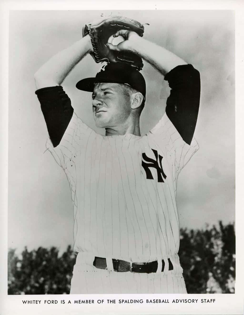 Whitey Ford - New York Yankees - hand over head - B/W - FordWhitey22.jpg - 8x10