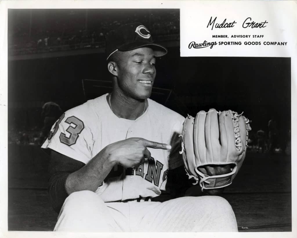 Mudcat Grant - Cleveland Indians - upper body - B/W - GrantMudcat011.jpg - 8x10