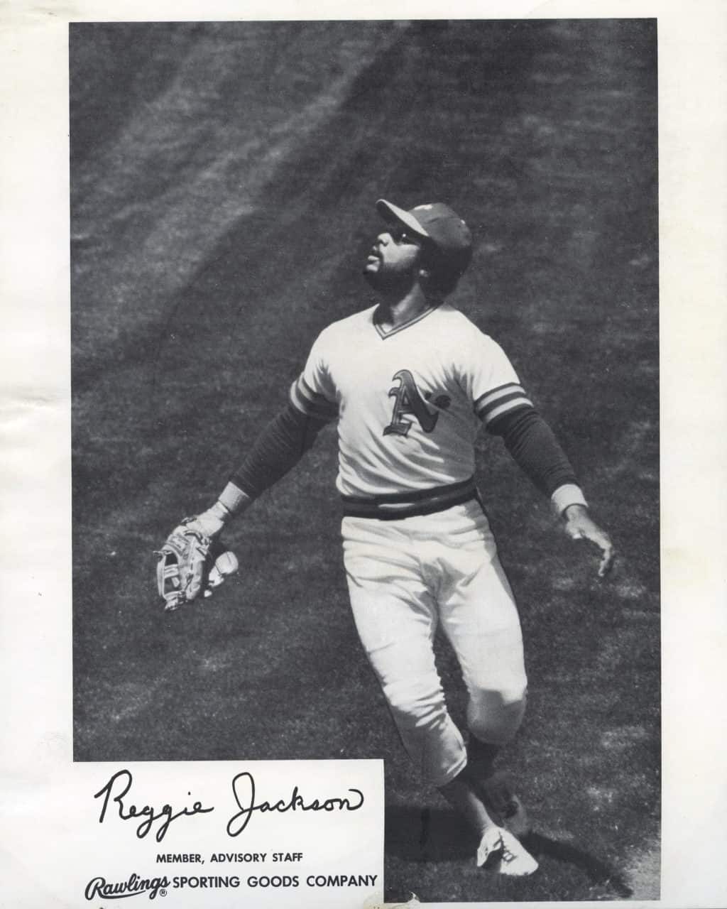 Reggie Jackson - Oakland Athletics - Outfield fielding - B/W - JacksonReggie-1026.jpg - 8x10