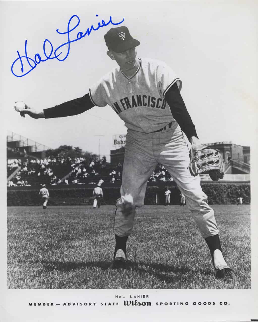 Hal Lanier - San Francisco Giants - throwing - B/W - LanierHal815.jpg - 8x10