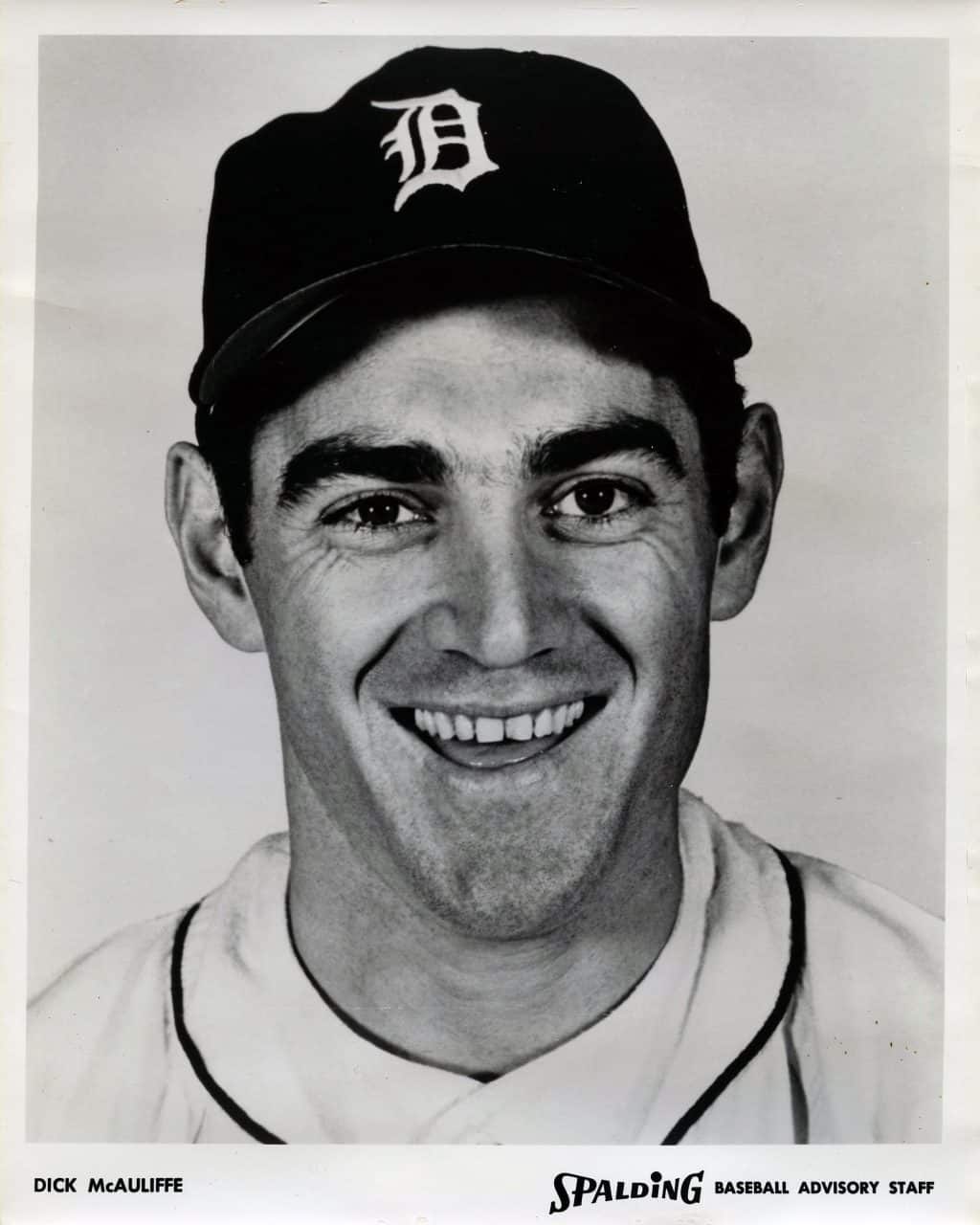 Dick McAuliffe - Detroit Tigers - portrait - B/W - McAuliffeDick-2941.jpg - 8x10