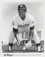 Joe Morgan - Houston Astros - fielding - B/W - MorganJoe826.jpg - 8x10