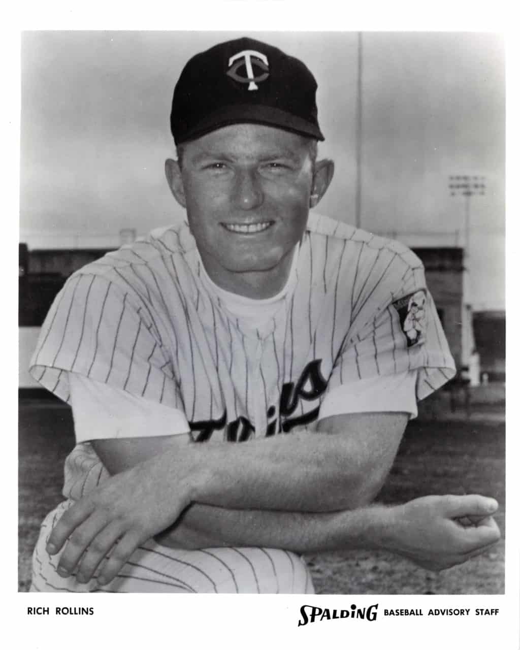 Rich Rollins - Minnesota Twins - arms crossed - B/W - RollinsRich952.jpg - 8x10