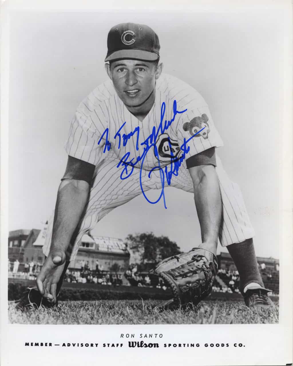 Ron Santo - Chicago Cubs - fielding - B/W - SantoRon850.jpg - 8x10