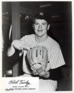 Bob Turley - New York Yankees - upper body with glove - B/W - TurleyBob-2099.jpg - 8x10