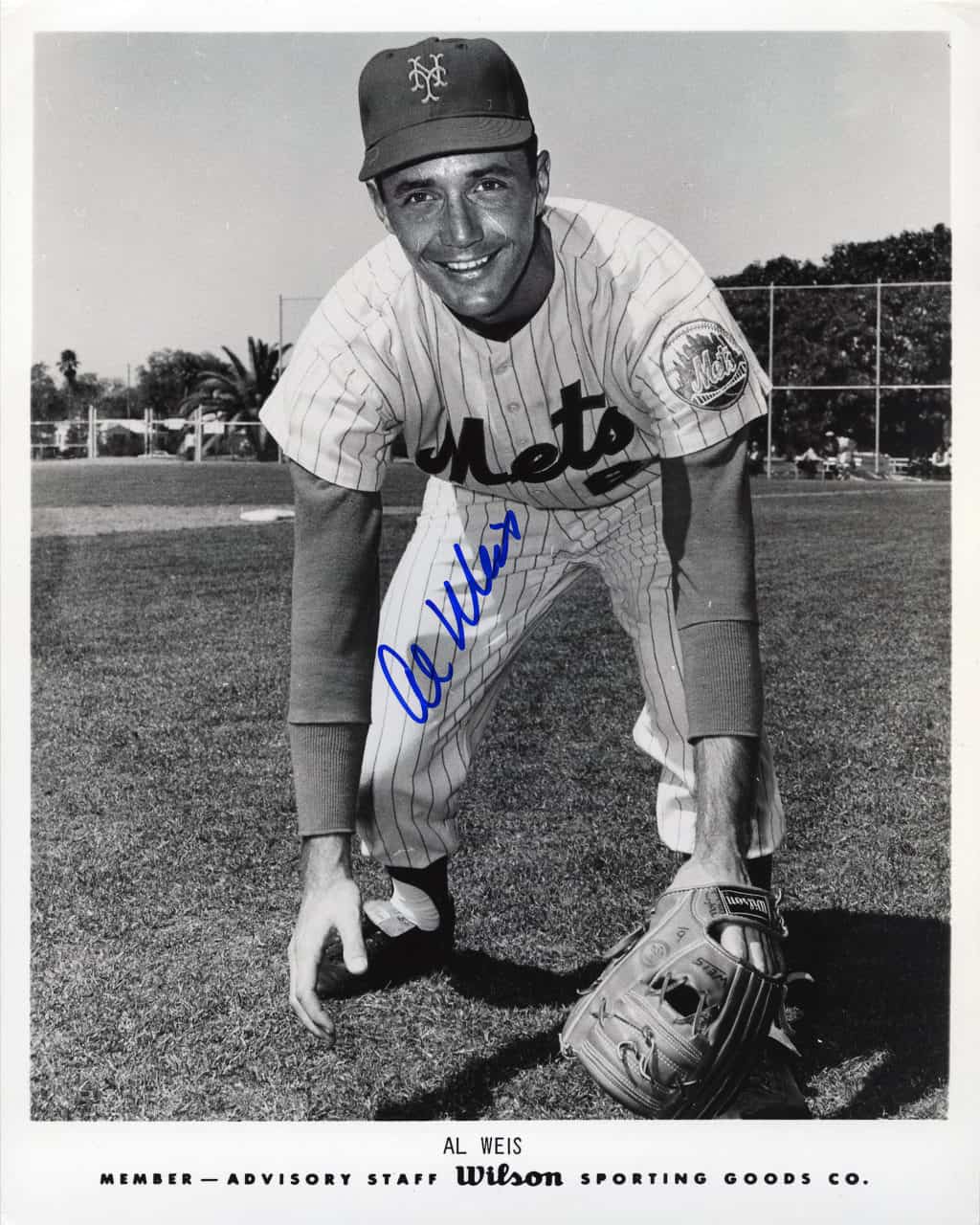 Al Weis - New York Mets - fielding - B/W - WeisAl-2865.jpg - 8x10