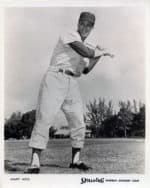 Maury Wills - Los Angeles Dodgers - batting - B/W - WillsMaury-2966.jpg - 8x10
