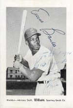 Ernie Banks - Chicago Cubs - upper body batting - B/W - BanksErnie-2.75.jpg - 2.75x4