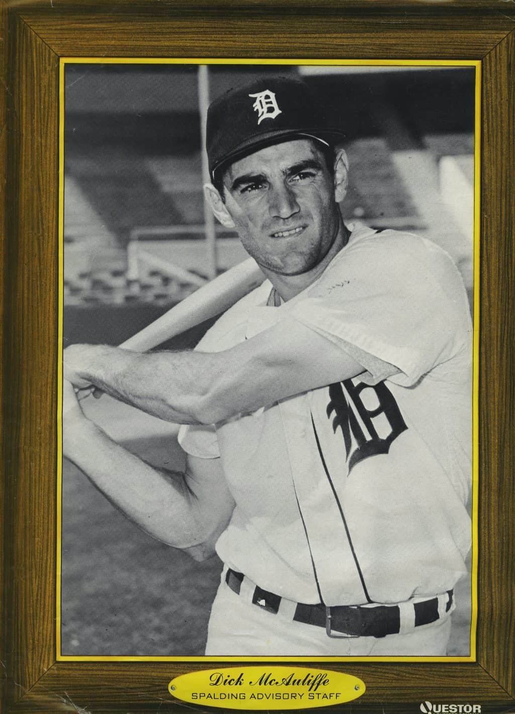 Dick McAuliffe - Detroit Tigers - batting-frame - B/W - MaAuliffeDick225.jpg - 9x12