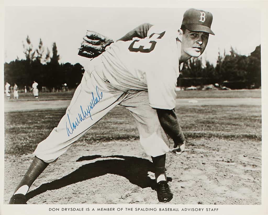 Don Drysdale - Los Angeles Dodgers - follow through - B/W - DrysdaleDon003.jpg - 8x10