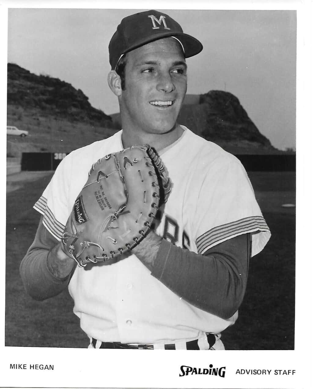 Mike Hegan - Milwaukee Brewers - upper body - B/W - HeganMike.jpg - 8x10